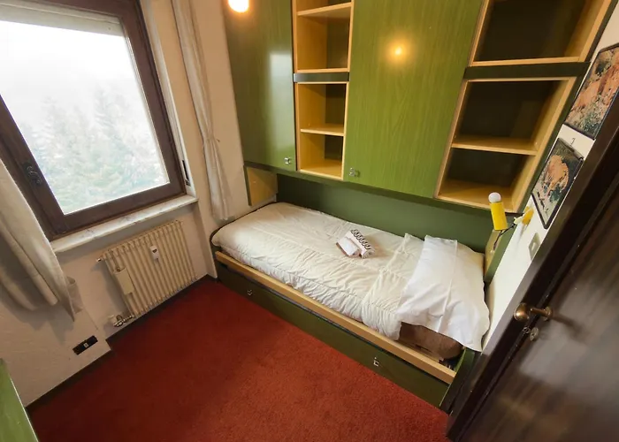 Neve 4 - Access To Clotes Slope